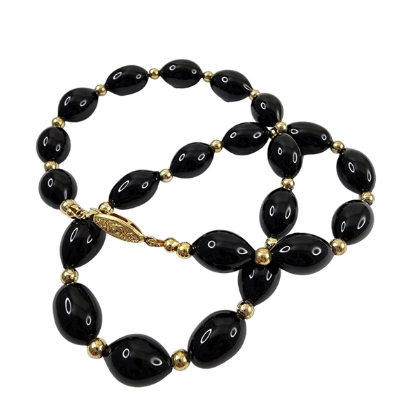 Vintage Jewelry - Vintage black glass bead necklace filigree clasp in gold tone